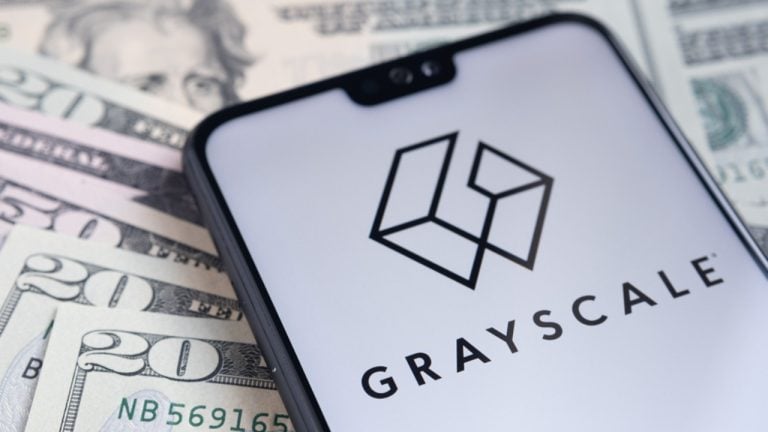 grayscale-sees-3000-onchain-vaults-with-7b-as-next-crypto-breakout-768x432-2