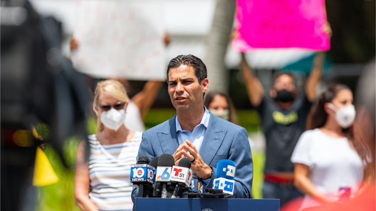 miami-mayor-francis-suarez-plans-to-take-a-fraction-of-his-401k-in-bitcoin
