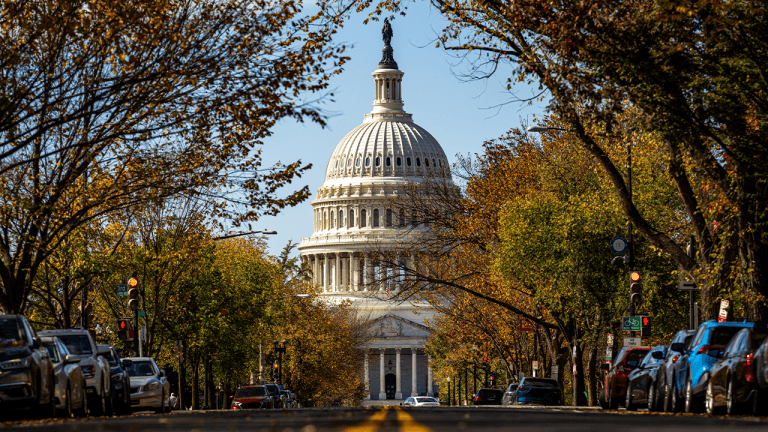 polymarket-gives-dems-62-midterm-sweep-odds-clarity-act-in-jeopardy-768x432-1