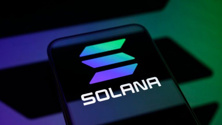 solana-dex-trades-top-nyse-with-208m-weekly-transactions-768x432-1