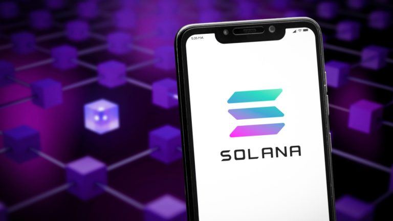solanas-dapps-revenue-hits-record-365-million-768x432-1