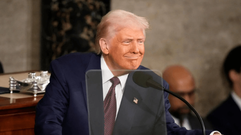 trump-teleprompter-operator-fined-172k-after-dominating-kalshi-bets-768x432-1