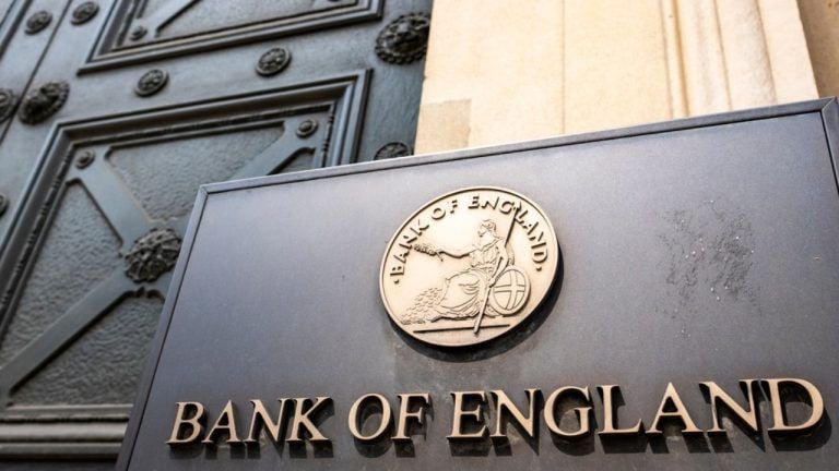 uk-gives-bank-of-england-new-stablecoin-innovation-mandate-768x432-1