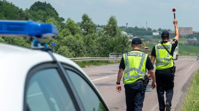 ukrainpoliceeeees-768x432-1